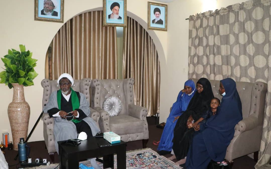 Sheikh Zakzaky’s Relative Paid Homage to the Sheikh at His Residance